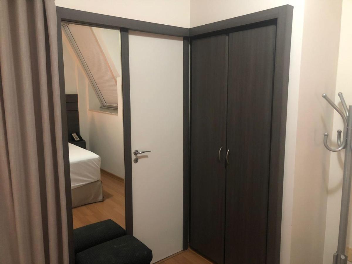 Apart-Hotel De Luxo Em Lourdes Бело Оризонти Екстериор снимка